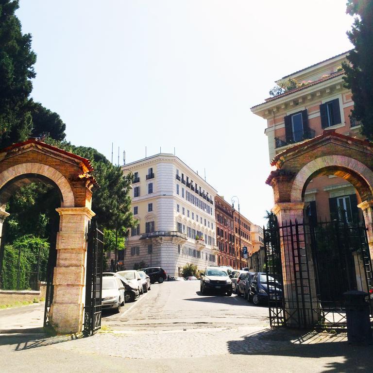 Miclad Colosseum Guest House Rom Exterior foto